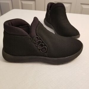 Clarks Cloudsteppers Washable Knit Booties Adella Pine Black Size7.5 Side Zip